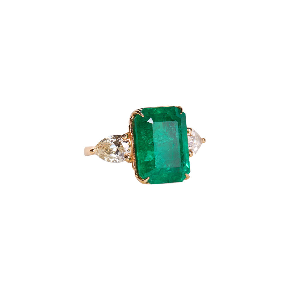 Maria José Jewelry African Emerald Ring front view