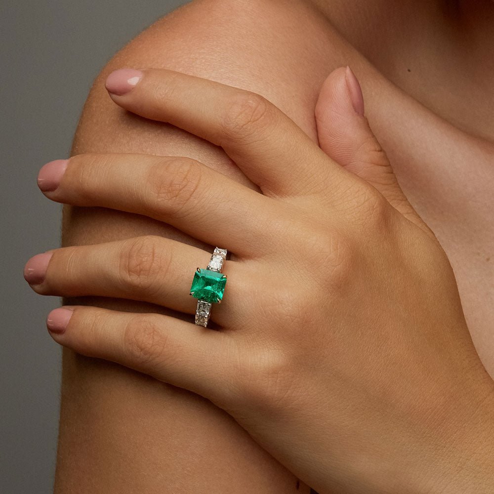 Maria Jose Jewelry Emerald Solitaire Ring with Diamonds Front View